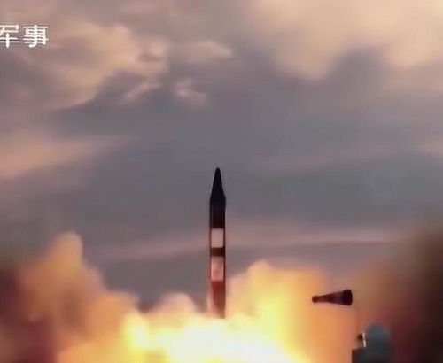 伊朗导弹与以防空系统“擦肩而过”